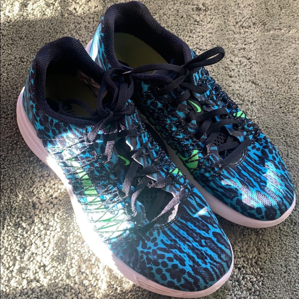 Size 7.5 Blue Nike Athletic Shoes